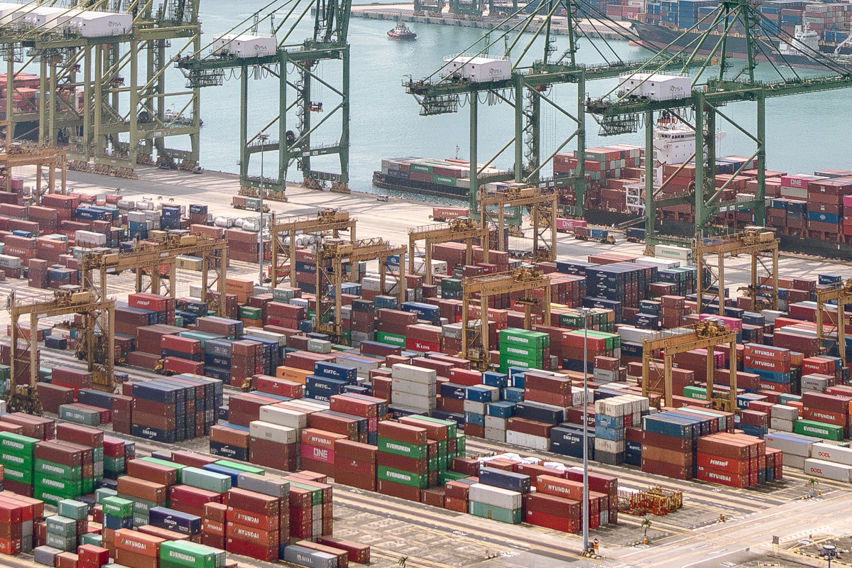Singapore port facilities