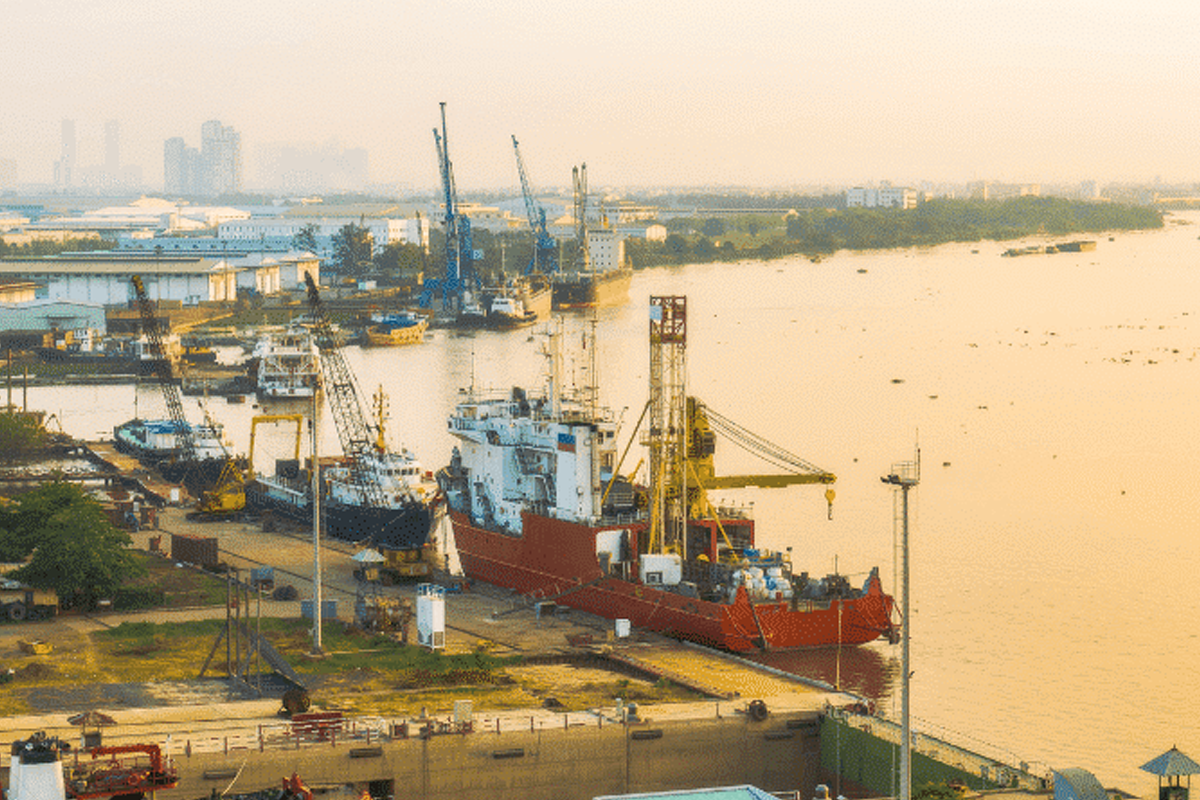 Vietnam port facilities