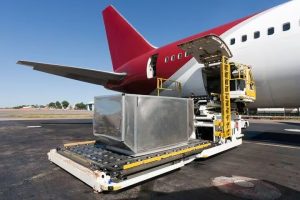 Air freight sluice valve from pvg to dmm